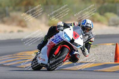 media/Nov-05-2022-SoCal Trackdays (Sat) [[f8d9b725ab]]/Turn 2 (1120am)/